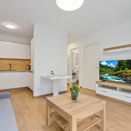 Twin 2 - With Parking Apartment