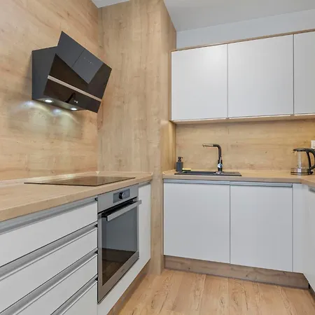 Twin 2 - With Parking * Μπρατισλάβα